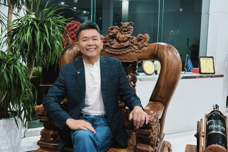 Anh Nguyễn Văn Vinh đang đầu tư 10 đại lý xe máy điện VinFast.