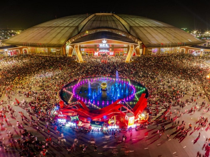 Các sự kiện, concert, triển lãm liên tục diễn ra tại VEC là nguồn khách thực dồi dào và ổn định, bảo chứng cho tiềm năng kinh doanh chắc thắng tại Boutique Gate Các sự kiện, concert, triển lãm liên tục diễn ra tại VEC là nguồn khách thực dồi dào và ổn định, bảo chứng cho tiềm năng kinh doanh chắc thắng tại Boutique Gate