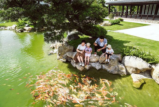 Không gian sống ngập màu xanh ở Vinhomes Smart City mang tới bài họcvề tình yêu thiên nhiên cho trẻ nhỏ trong mỗi ngày an cư