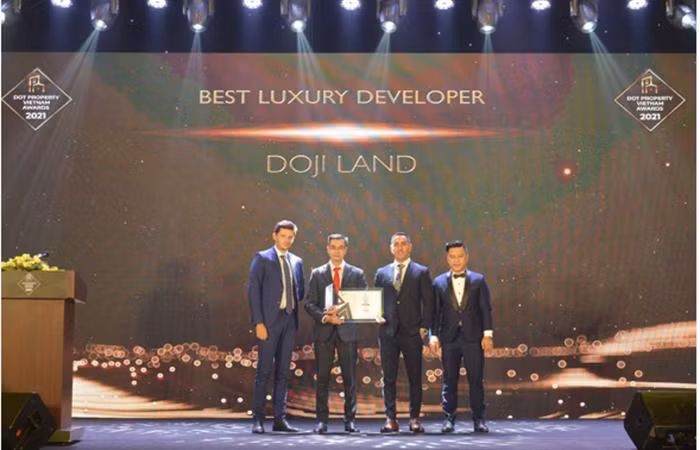 DOJI Land giành giải thưởng Nhà phát triển BĐS cao cấp tốt nhất Việt Nam năm 2021 DOJI Land giành giải thưởng Nhà phát triển BĐS cao cấp tốt nhất Việt Nam năm 2021