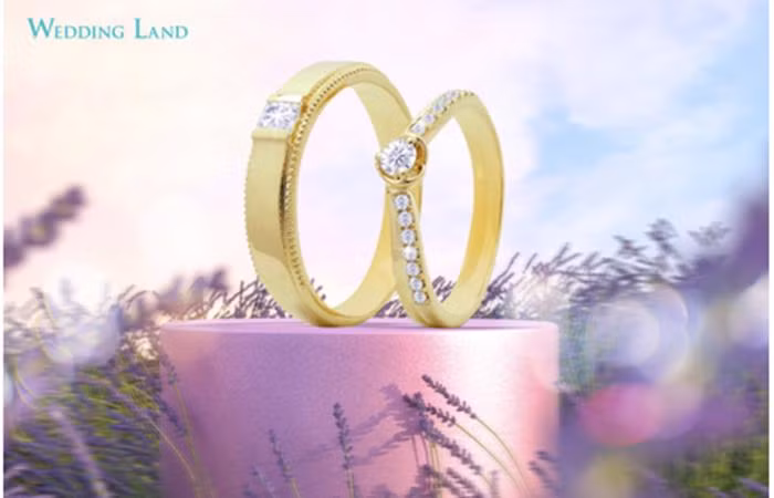 Mẫu nhẫn cưới kim cương Vàng vàng của Wedding Land là lựa chọn an toàn của nhiều cặp uyên ương yêu thích nét đẹp cổ điển Mẫu nhẫn cưới kim cương Vàng vàng của Wedding Land là lựa chọn an toàn của nhiều cặp uyên ương yêu thích nét đẹp cổ điển