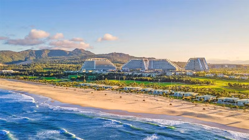 FLC Eo Gio Sun Bay hưởng lợi từ quần thể 5 sao FLC Quy Nhơn