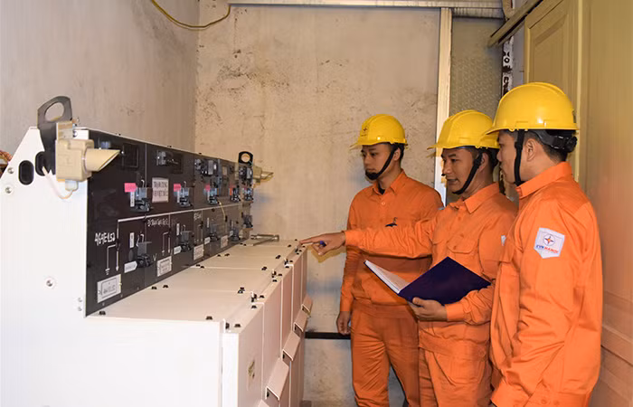 EVNHANOI kiểm tra vận hành của các thiết bị