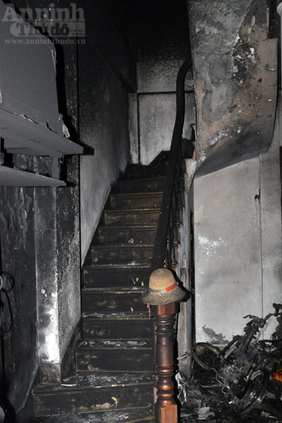 Cận cảnh Honda Spacy cháy rụi ảnh 8