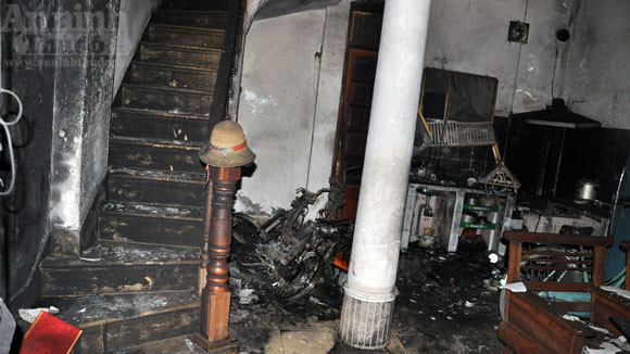 Cận cảnh Honda Spacy cháy rụi ảnh 2