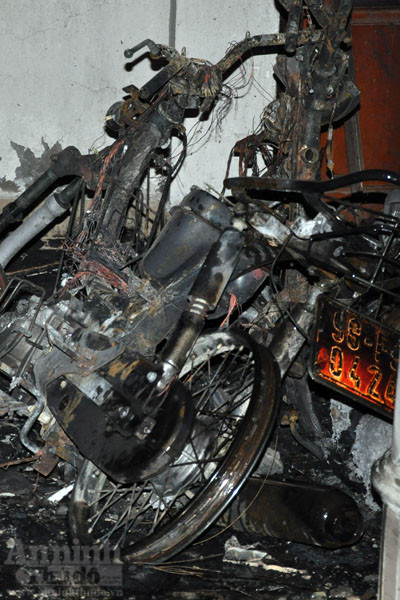 Cận cảnh Honda Spacy cháy rụi ảnh 4