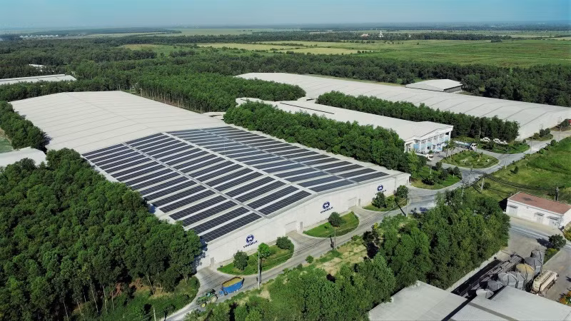 Các trang trại tại Vinamilk đều sử dụng năng lượng mặt trời để giảm lượng điện năng tiêu thụ, giảm phát thải khí nhà kính