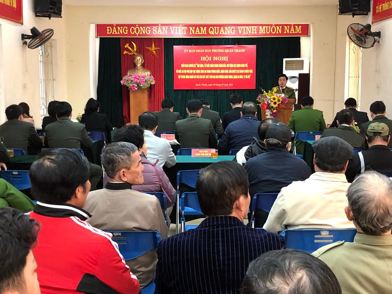 UBND phường Quán Thánh tổ chức hội nghị triển khai chuyên đề “Vận động nhân dân, huy động lực lượng đoàn thể, tổ chức xã hội phối hợp lực lượng Công an trong phòng ngừa, ngăn chặn, giải quyết các hành vi khiếu kiện, tập trung đông người gây rối làm mất ANTT trên địa bàn phường Quán Thánh”