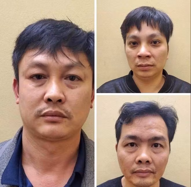 "Hùng cụt" và đồng bọn trong đường dây đánh bạc dưới hình thức ghi lô, đề bị Công an huyện Ba Vì phối hợp Phòng Cảnh sát hình sự CATP Hà Nội triệt phá vào ngày 23/3