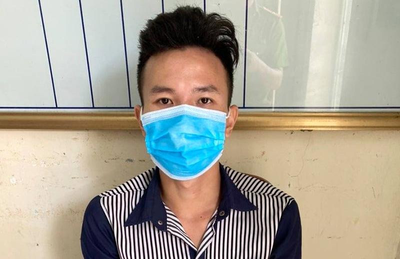 Đối tượng Dương Văn Hùng bị bắt giữ sau gần 6 tháng gây án, rồi bỏ trốn lên xã vùng sâu, vùng xa ở huyện Văn Bàn, tỉnh Lào Cai Đối tượng Dương Văn Hùng bị bắt giữ sau gần 6 tháng gây án, rồi bỏ trốn lên xã vùng sâu, vùng xa ở huyện Văn Bàn, tỉnh Lào Cai