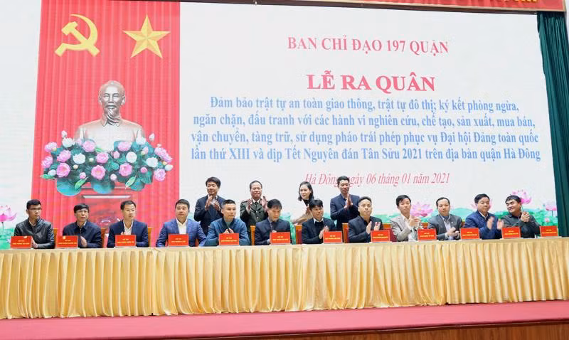 Chủ tịch UBND các phường ký cam kết Chủ tịch UBND các phường ký cam kết