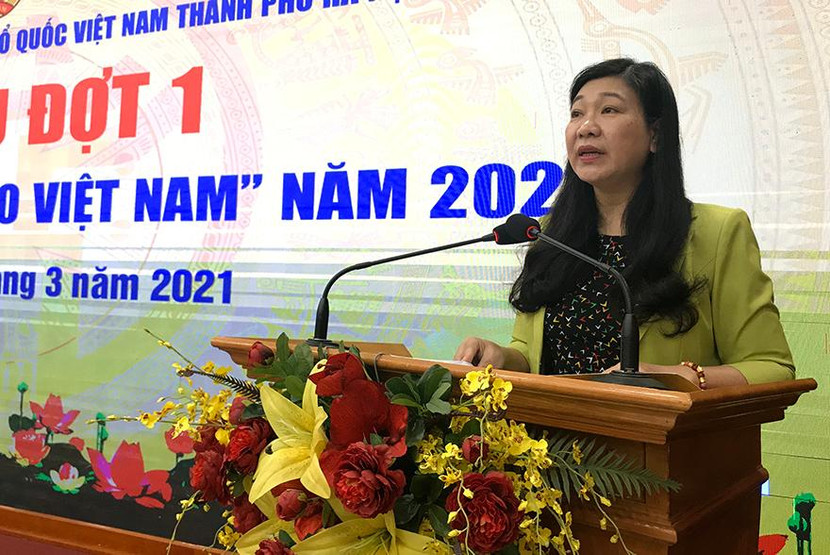 Đồng chí Nguyễn Lan Hương, Uỷ viên Ban Thường vụ Thành uỷ, Chủ tịch Uỷ ban MTTQ Việt Nam TP Hà Nội dự và phát biểu tại chương trình