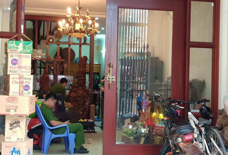 Cơ quan Công an khám xét nơi cứ trú của Nguyễn Ngọc Anh (tức "Toòng Ve" Cơ quan Công an khám xét nơi cứ trú của Nguyễn Ngọc Anh (tức "Toòng Ve"