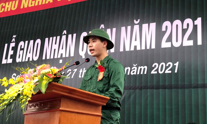 Thay mặt cho 108 công dân ưu tú được xứng tên lên đường nhập ngũ năm 2021, tân binh Đoàn Văn Quân đã vinh dự phát biểu và chia sẻ cảm nghĩ của mình tại buổi Lễ giao nhận quân.