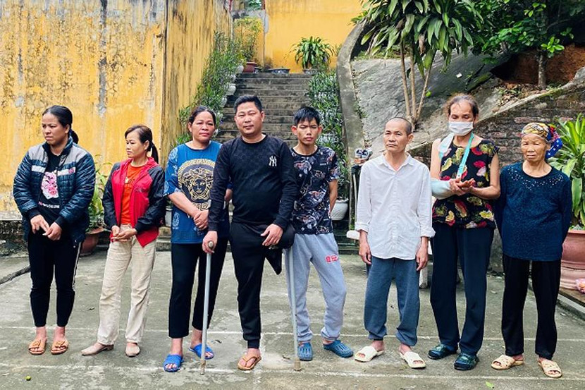 Nhóm đối tượng đánh bạc bị Công an huyện Hữu Lũng bắt quả tang Nhóm đối tượng đánh bạc bị Công an huyện Hữu Lũng bắt quả tang