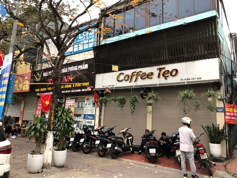 Thực hiện nghiêm công tác phòng, chống dịch Covid-19, những hàng ăn, quán cà phê trên địa bàn phường Liễu Giai, quận Ba Đình thực hiện nghiêm chỉ đạo của UBND TP Hà Nội
