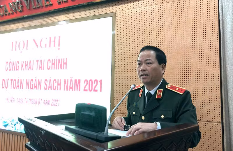 Thiếu tướng Đoàn Ngọc Hùng, Phó Giám đốc CATP Hà Nội phát biểu tại hội nghị