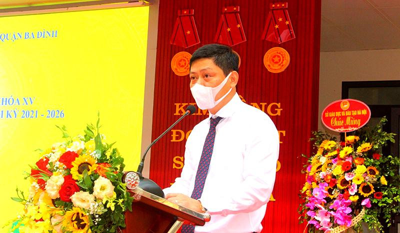 Chủ tịch UBND quận Ba Đình Tạ Nam Chiến phát biểu tại Lễ gắn biển công trình cấp Thành phố chào mừng bầu cử Đại biểu Quốc hội khóa XV và Đại biểu HĐND các cấp nhiệm kỳ 2021-2026, tại dự án đầu tư xây dựng Trường Tiểu học Kim Đồng và trường Tiểu học Phan Chu Trinh