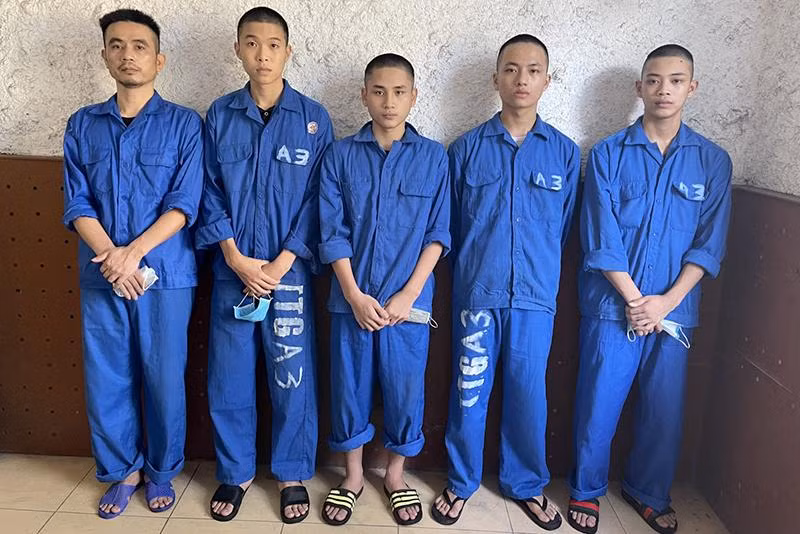 Cơ quan CSĐT Công an tỉnh Quảng Ninh đã ra Quyết định khởi tố vụ án, khởi tố bị can bắt giam 5 đối tượng để phục vụ công tác điều tra