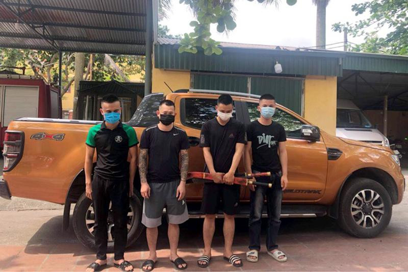 Một trong những nhóm đối tượng sử dụng hung khí nguy hiểm để "giải quyết" mâu thuẫn bị lực lượng Công an kịp thời ngăn chặn và bắt giữ