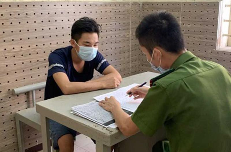 Cơ quan Công an lấy lời khai của đối tượng Nguyễn Đình Thuỷ