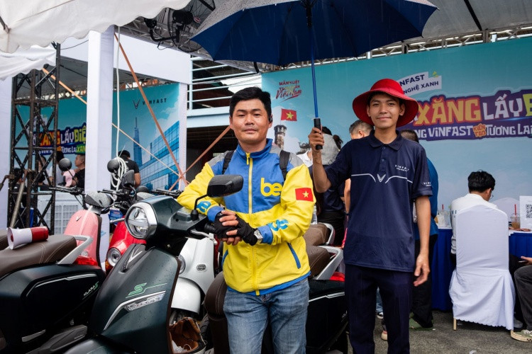 Anh Trần Tấn Em (TP.HCM) đổi xe Air Blade sang VinFast Klara S2.