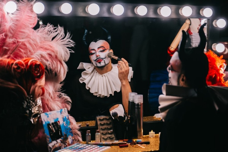 Du khách sẽ có hành trình trải nghiệm Pre-show đầy thú vị để tìm hiểu hậu trường show Du khách sẽ có hành trình trải nghiệm Pre-show đầy thú vị để tìm hiểu hậu trường show