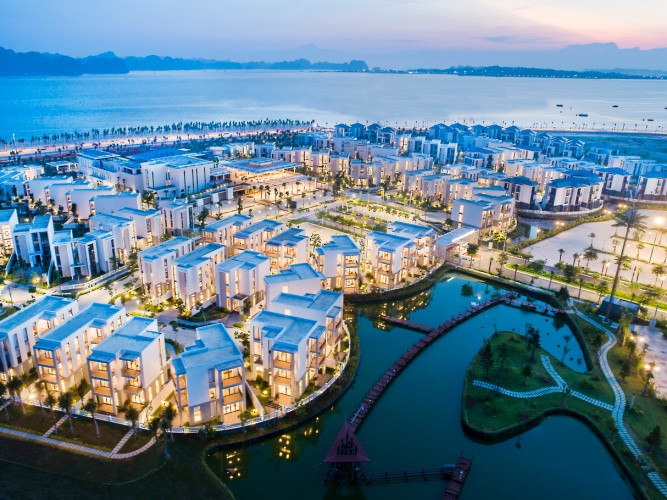 Khu nghỉ dưỡng cao cấp Oakwood Ha Long gần kề Sun Centro Town (Ảnh: Sun Property)