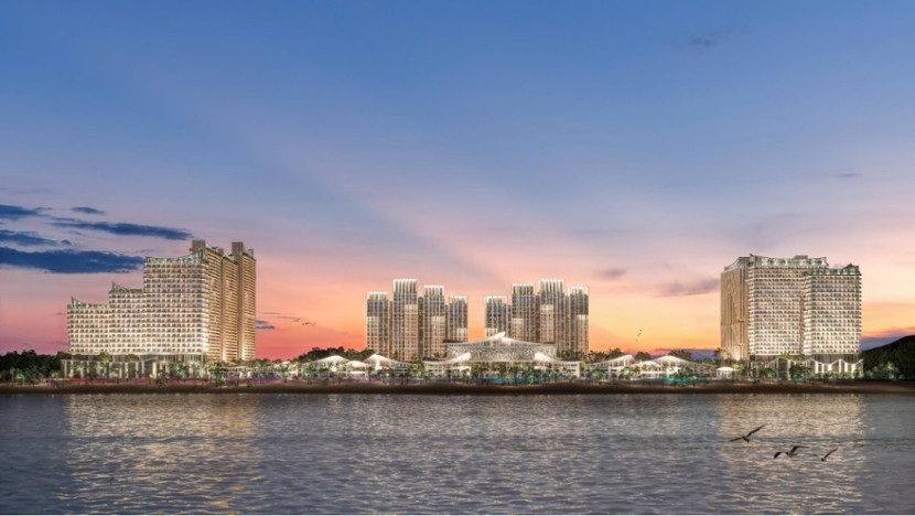 Blanca City nằm trên trục đường huyết mạch 3 tháng 2 và ôm trọn gần 1km bờ biển Bãi Sau