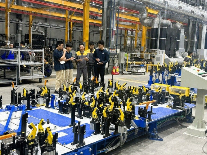 Vinsers có cơ hội kiến tập thực tế tại nhà máy Vinfast Vinsers có cơ hội kiến tập thực tế tại nhà máy Vinfast