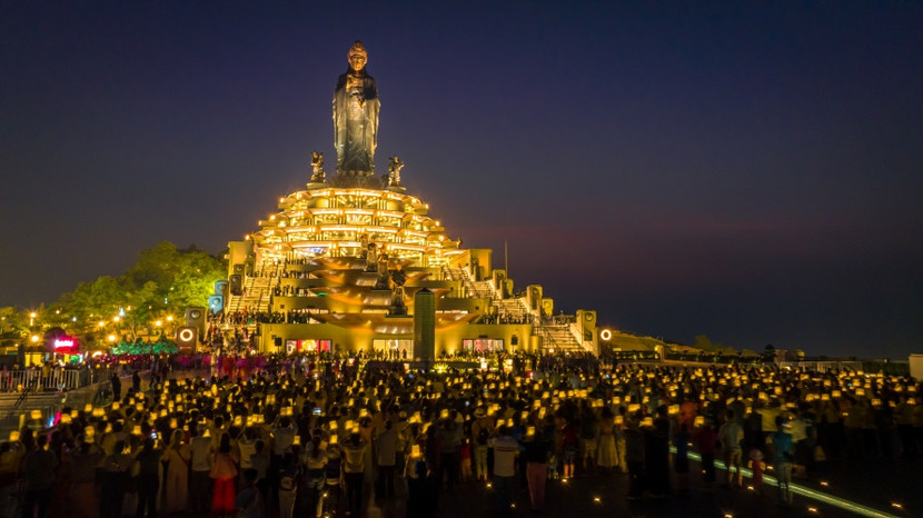 Đại lễ dâng đăng sẽ tổ chức vào tối Rằm tháng Giêng trên đỉnh núi Bà. Ảnh: Sun World Ba Den Mountain