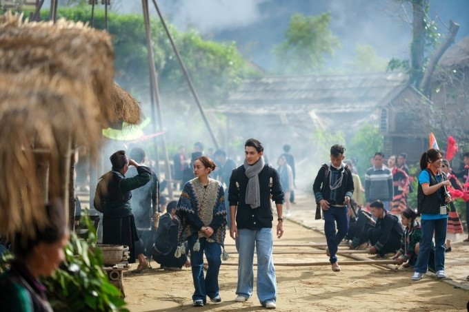 Phân cảnh chợ phiên tại Bản Mây có sự tham gia của 100 nghệ nhân dân tộc Tây Bắc