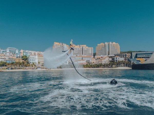 Buổi diễn tập flyboard tại Thị trấn Hoàng Hôn. Buổi diễn tập flyboard tại Thị trấn Hoàng Hôn.