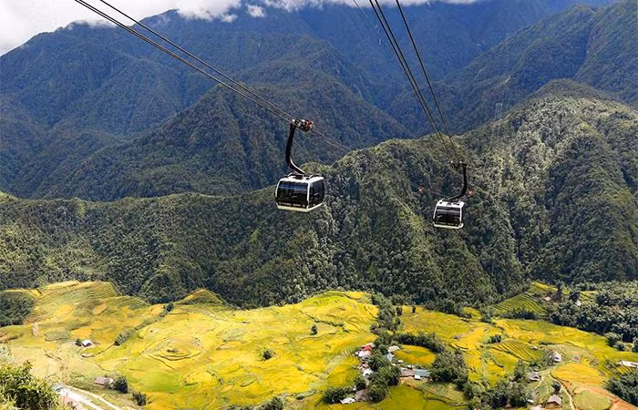 Cáp treo Fansipan – tuyến cáp đổi đời của nhiều số phận