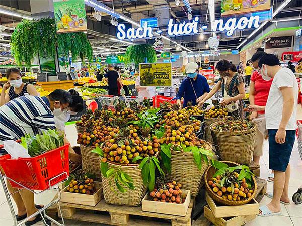 Tiêu thụ vải thiều Bắc Giang tại VinMart.