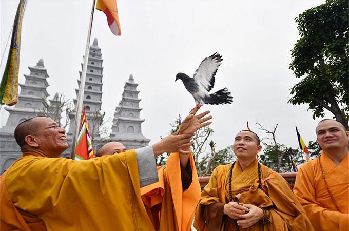 Bảo Hải Linh Thông Tự