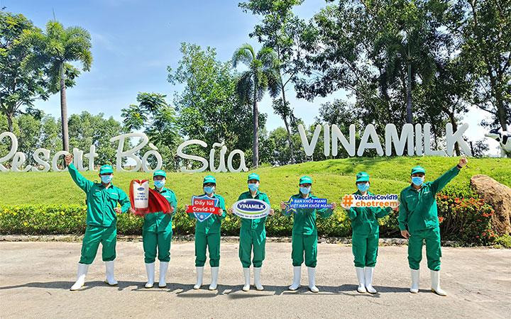 Thông điệp “Bạn khỏe mạnh, Việt Nam khỏe mạnh” được hưởng ứng bởi các nhân viên Vinamilk trên cả nước trong ngày khởi động chiến dịch
