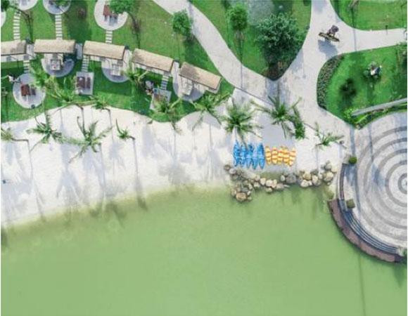 Công viên Central Park với hồ trung tâm rộng 4,2ha và bãi cát trắng