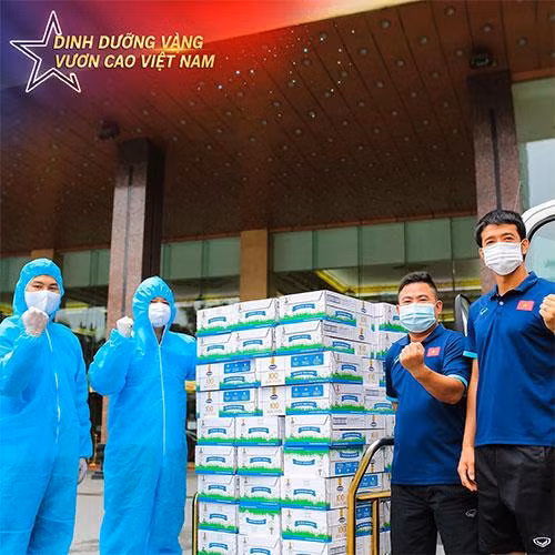 Vinamilk tự hào mang đến nguồn dinh dưỡng vàng đồng hành cùng đội tuyển quốc gia du đấu vòng loại World Cup tại UAE