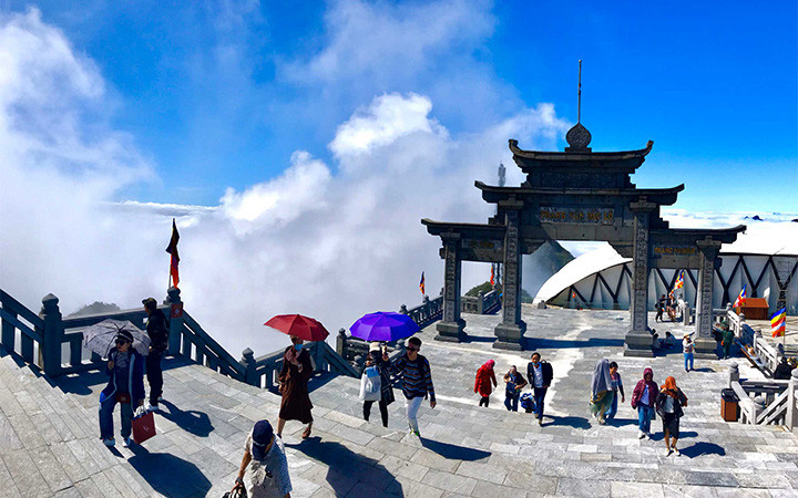 Du khách đổ lên Sapa tháng 10/2020