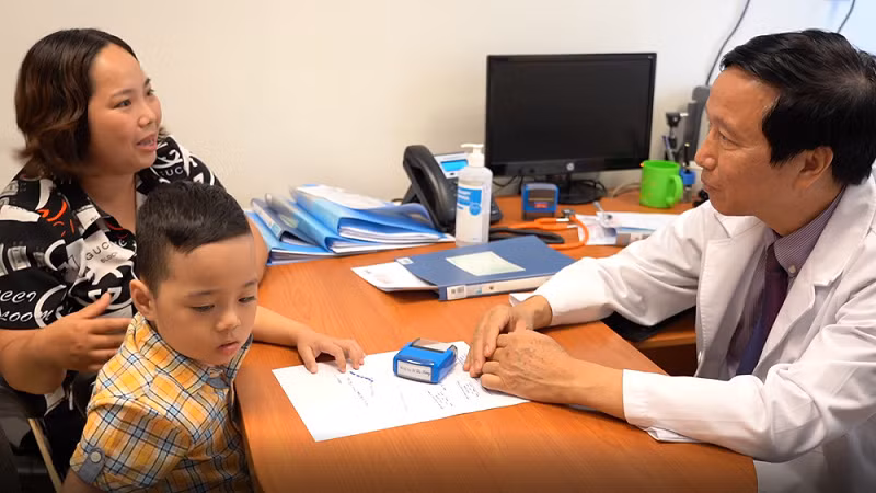 Kết quả nghiên cứu ghép tế bào gốc kết hợp giáo dục cho trẻ tự kỷ tại Vinmec được các nhà khoa học thế giới đánh giá đầy hứa hẹn, mở ra cơ hội cải thiện sức khỏe cho các em bé mắc căn bệnh này