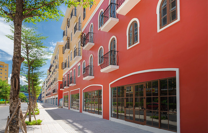 Mỗi căn nhà phố Sun Grand City New An Thoi đều sở hữu mặt tiền và vỉa hè “khủng” Mỗi căn nhà phố Sun Grand City New An Thoi đều sở hữu mặt tiền và vỉa hè “khủng”
