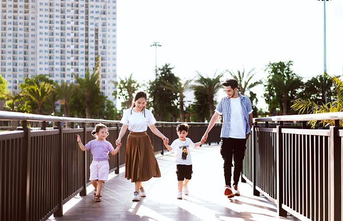 Được bàn giao từ tháng 8/2020, với tiện ích và cảnh quan đã hoàn thiện, dự án đã sẵn sàng chào đón chủ nhân tương lai trải nghiệm cuộc sống tại tiện nghi. Được bàn giao từ tháng 8/2020, với tiện ích và cảnh quan đã hoàn thiện, dự án đã sẵn sàng chào đón chủ nhân tương lai trải nghiệm cuộc sống tại tiện nghi.