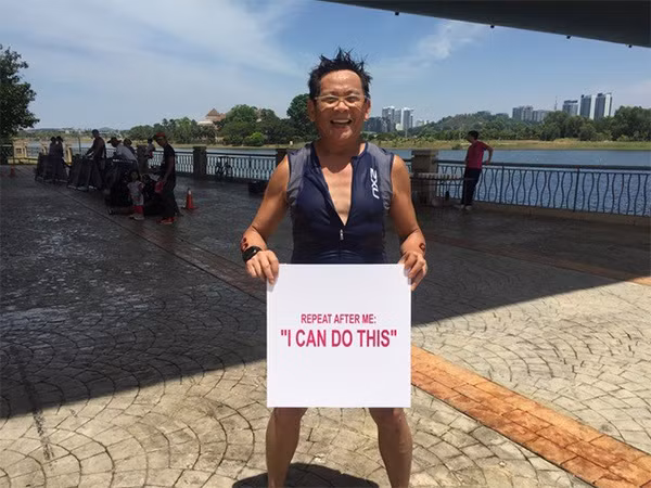 Sống hết mình, trải nghiệm những điều chưa từng làm và vượt qua những giới hạn để vươn tới những điều lớn lao cũng là triết lý giáo dục của GS Dương Nguyên Vũ Sống hết mình, trải nghiệm những điều chưa từng làm và vượt qua những giới hạn để vươn tới những điều lớn lao cũng là triết lý giáo dục của GS Dương Nguyên Vũ