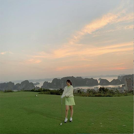 Đây cũng là tọa độ hoàn hảo để ngắm nhìn hoàng hôn tuyệt đẹp trên thành phố biển (Ảnh: linhthuyvuong) Đây cũng là tọa độ hoàn hảo để ngắm nhìn hoàng hôn tuyệt đẹp trên thành phố biển (Ảnh: linhthuyvuong)