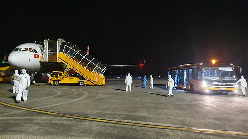 Sân bay Vân Đồn đón 2 chuyến bay giải cứu từ Nhật Bản đêm 11/3