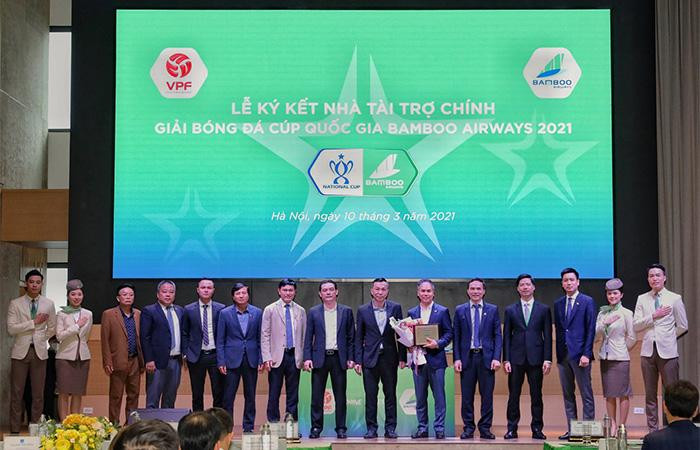 Lãnh đạo các bên chụp ảnh lưu niệm trong khuôn khổ sự kiện Lãnh đạo các bên chụp ảnh lưu niệm trong khuôn khổ sự kiện