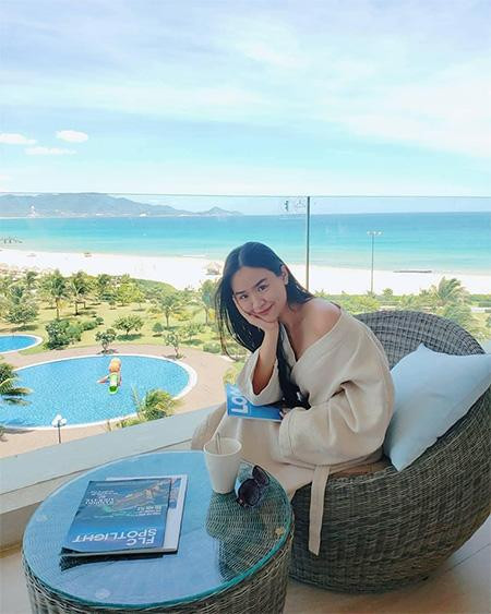 Tại các phòng khách sạn view biển, du khách có thể thu trọn khung cảnh biển trời thơ mộng (Ảnh: FLC Quy Nhơn)