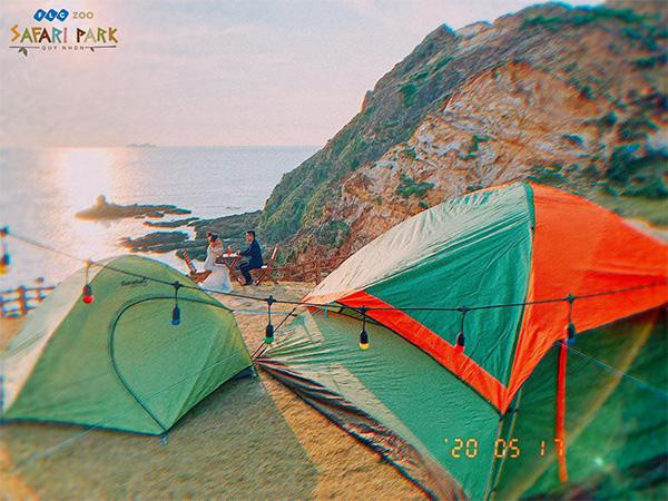 Cắm trại ngắm bình minh tại Eo Gió chính là trải nghiệm nên thử một lần trong đời (Ảnh: Fanpage Eo Gió)