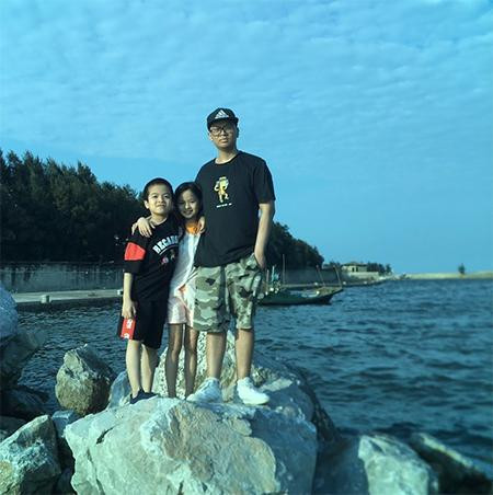 Sức khỏe hồi phục, Lâm Tùng đang có thời gian nghỉ dưỡng cùng gia đình trước khi trở lại trường đại học Sức khỏe hồi phục, Lâm Tùng đang có thời gian nghỉ dưỡng cùng gia đình trước khi trở lại trường đại học